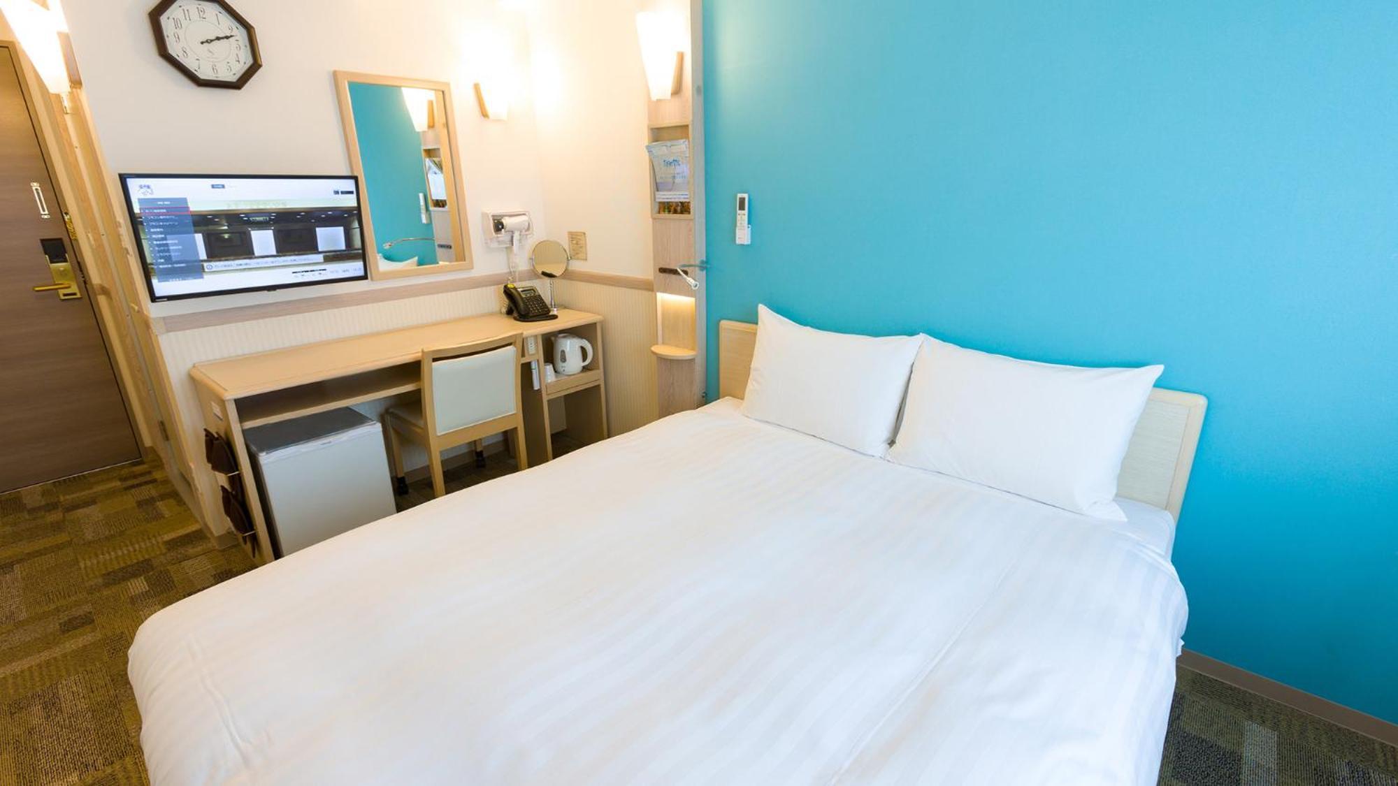 Toyoko Inn Iwakuni Eki Nishi Guchi Habitación foto